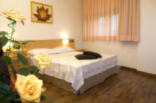Hotel Polo Della Ceramica Faenza Habitación foto